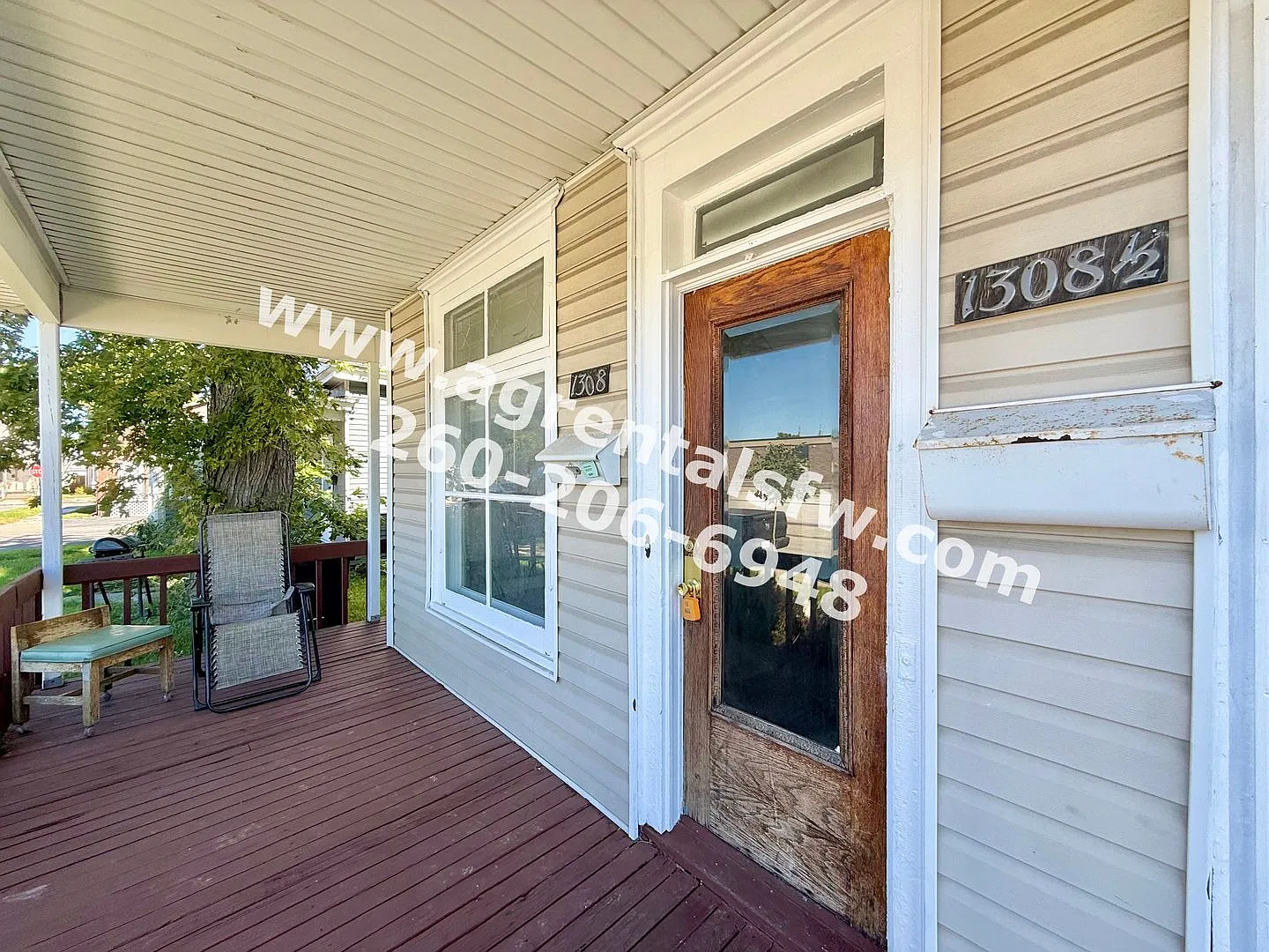 1308 Marion St — Photo 2