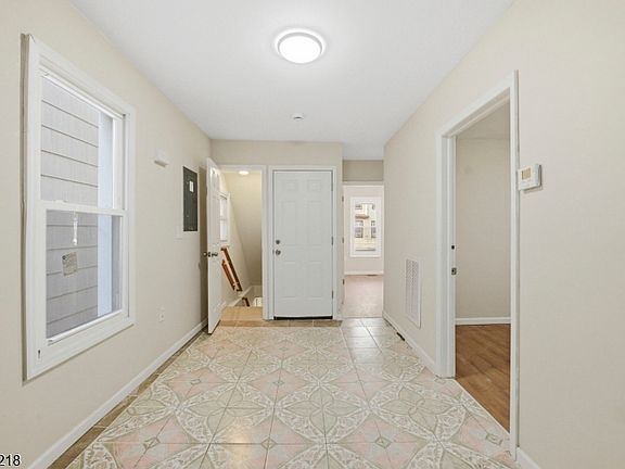 2nd image of 216 Delaware St