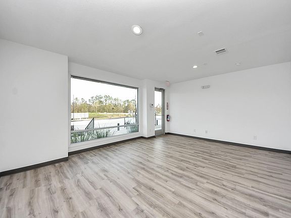 3rd image of 18716 Centro Main St