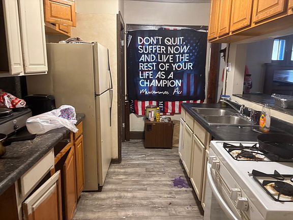 2nd image of 3838 Girard Ave N