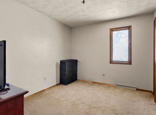 2 Continental Ct, Appleton, WI 54911
