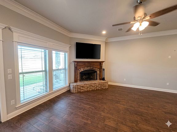 4th image of 103 Saint Andrews Ln