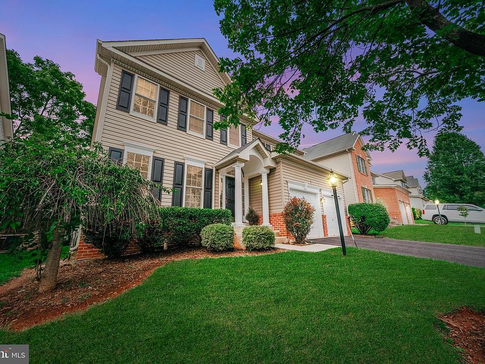 1st image of 160 King Edward Ct