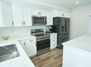 21984 Lakeland Ave, Lake Forest, CA 92630