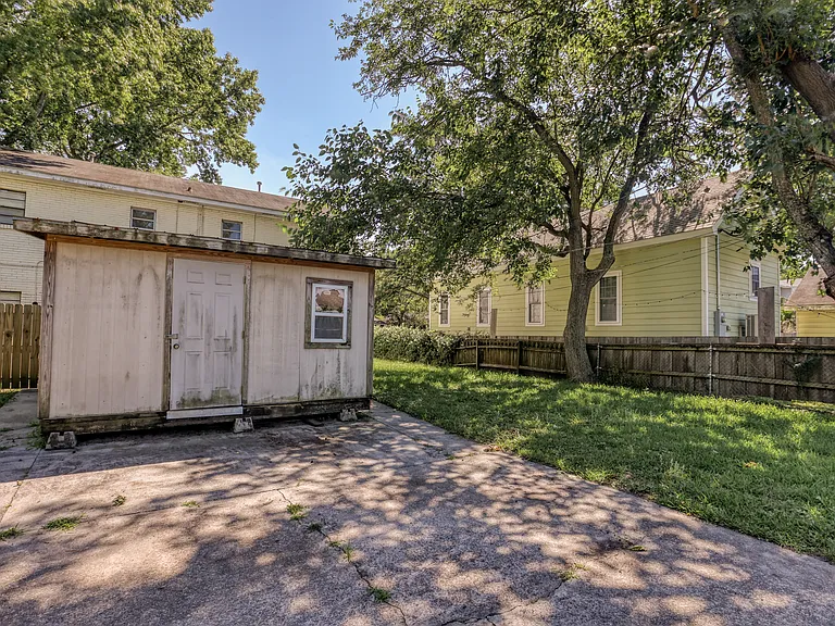26-28 Columbus Dr — Photo 18