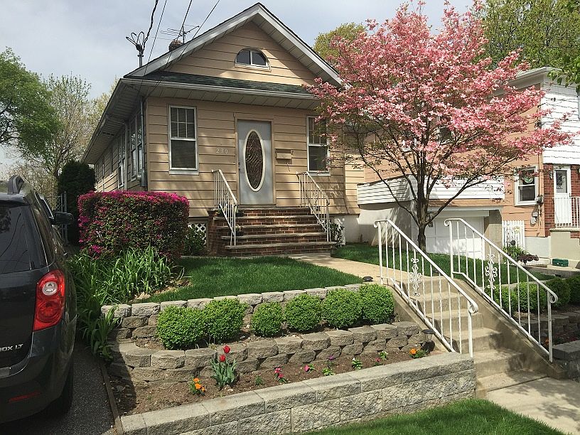 1st image of 230 Perry Ave