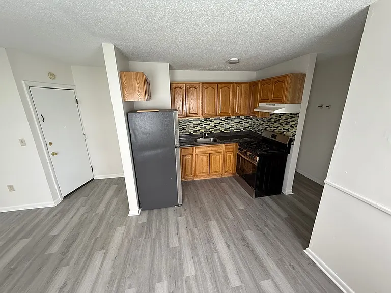 79 Orange St #1E — Photo 1