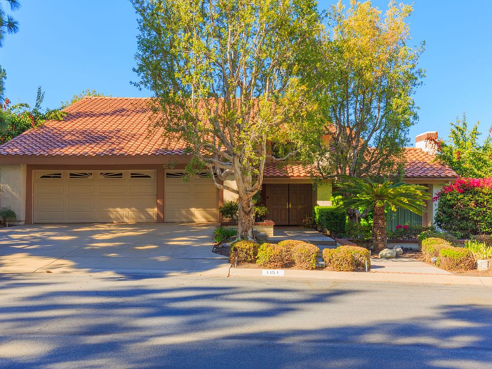 1st image of 1151 Country Hills Dr
