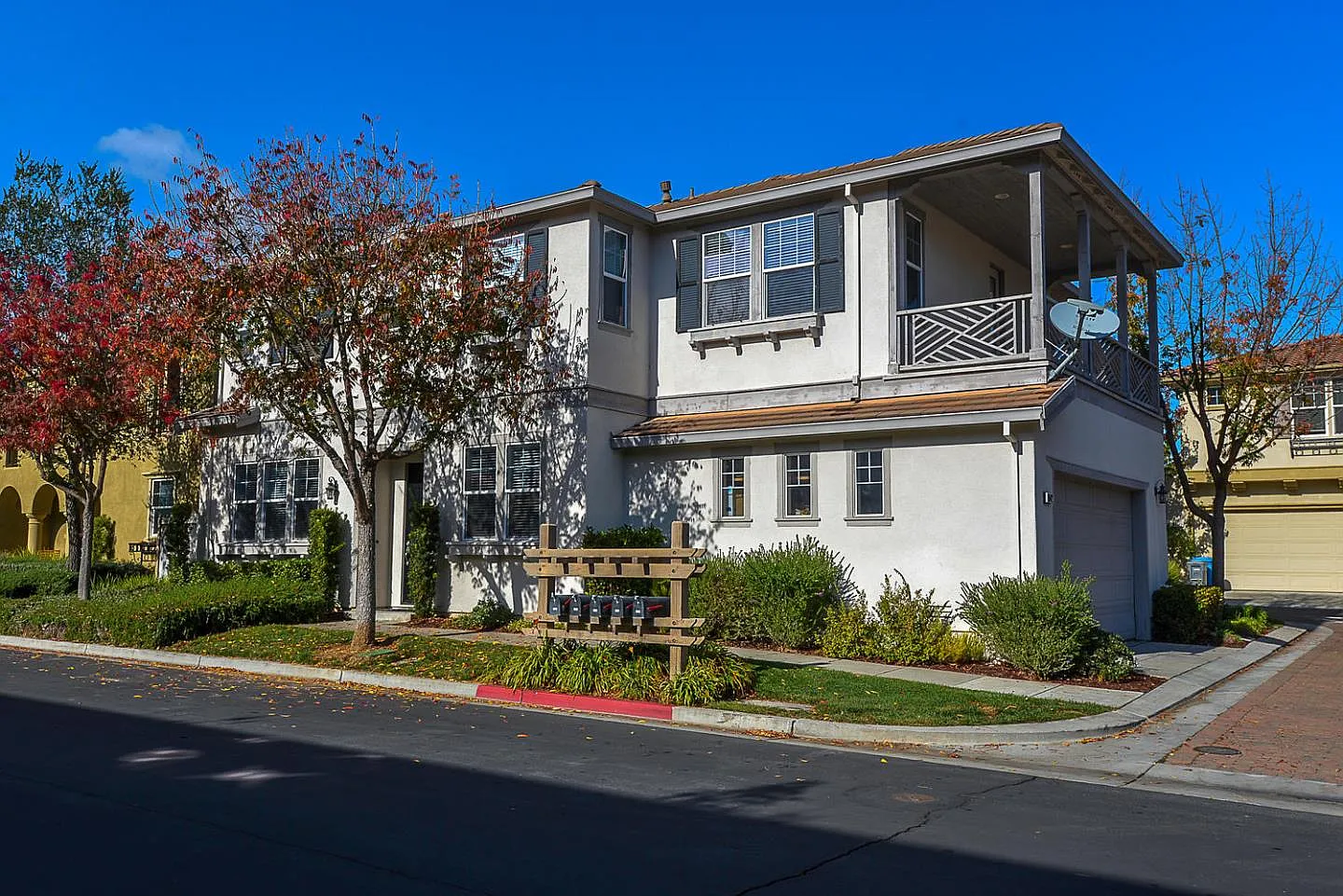 2542 Narin Way photo 1
