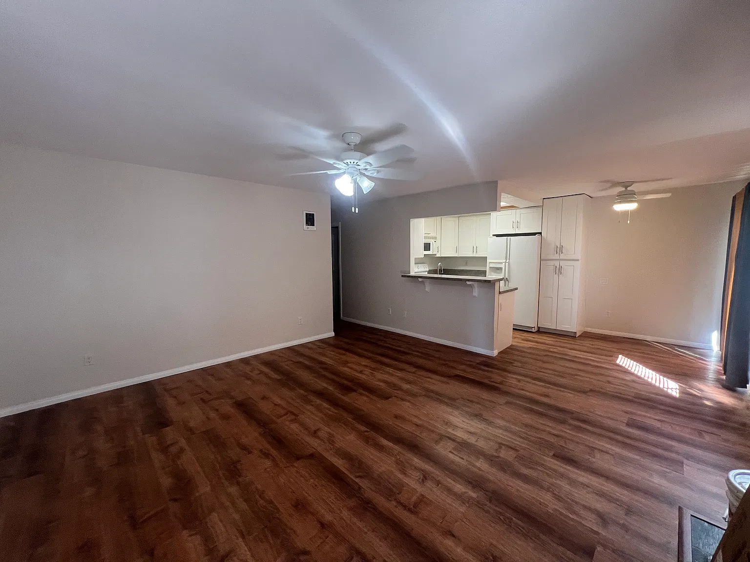 2 bed, 800 sqft, $2,765 — Photo 3