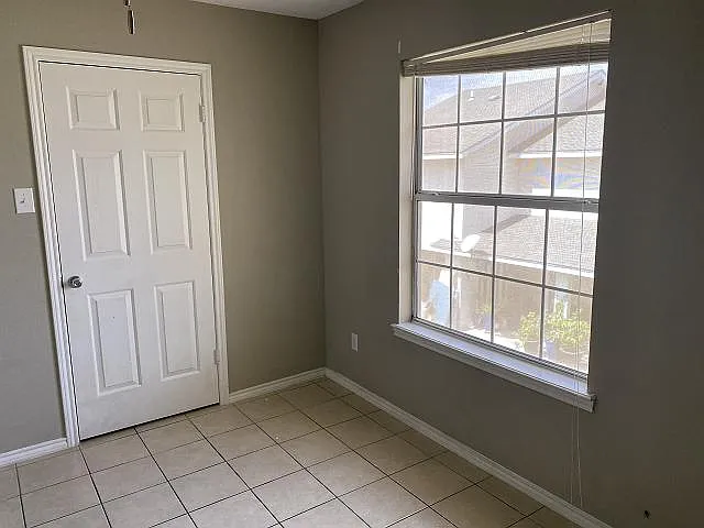 8911 McPherson Rd #9-B — Photo 8