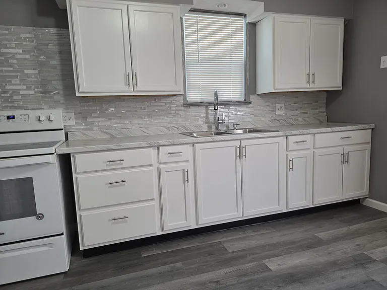 5914 Laura Ave — Photo 17