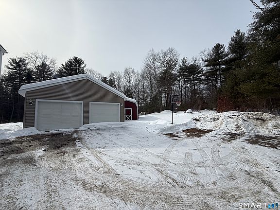 3rd image of 470 Fabyan Road