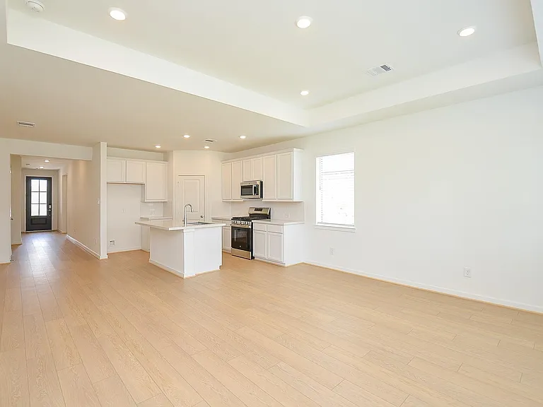 9727 Rialto Heights Dr — Photo 19