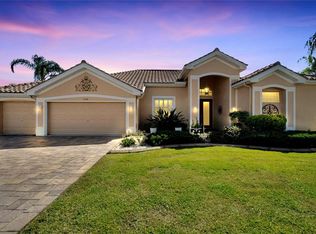2304 Platinum Dr, Sun City Center, FL 33573
