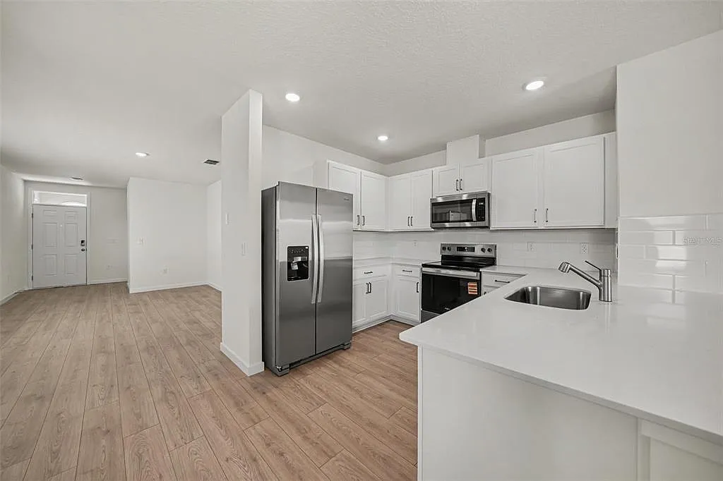 3 bed, 2.0 bath, 1540 sqft, $2,800 — Photo 4