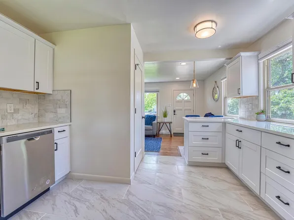 745 Joliet St, Aurora, CO 80010