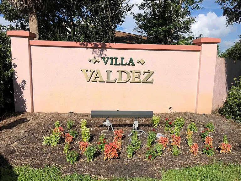 705 Villita Ln — Photo 3