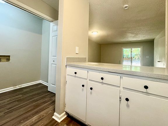3rd image of 4963 Brighton Ln #4963