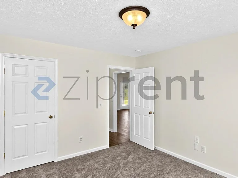 720 Rock Springs Rd — Photo 39