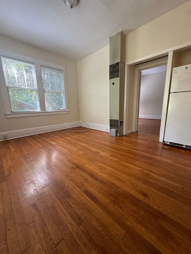 407 Chamberlain St — Photo 3