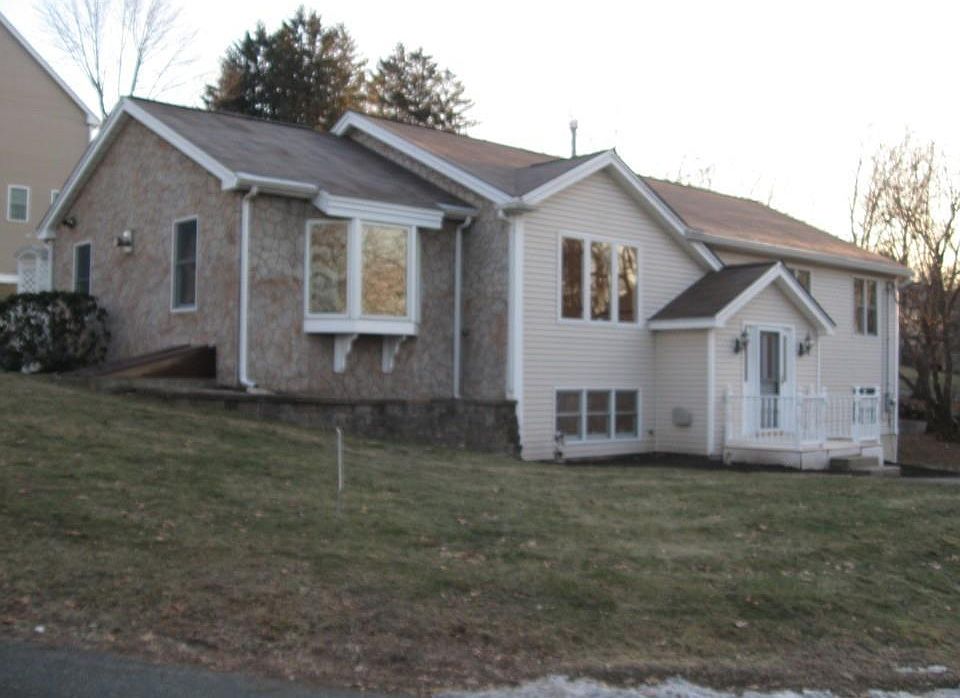 2nd image of 45 Worcester St