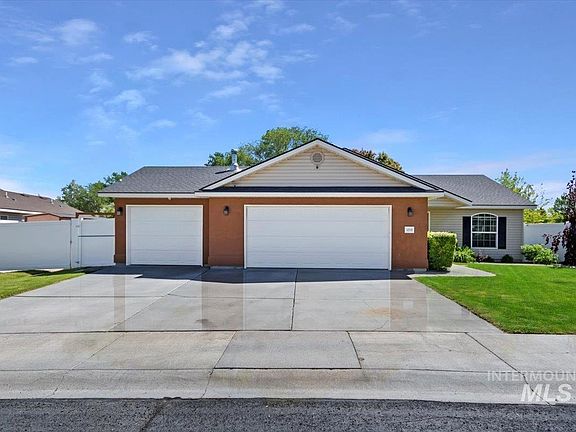 2nd image of 1215 Golden Pheasant Dr