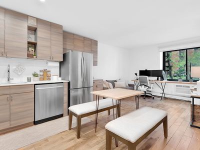160 E 26th St APT 2C, Manhattan, NY, 10010