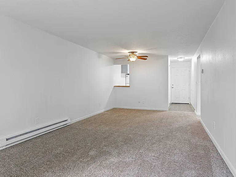 Fairway Apartments — Photo 15