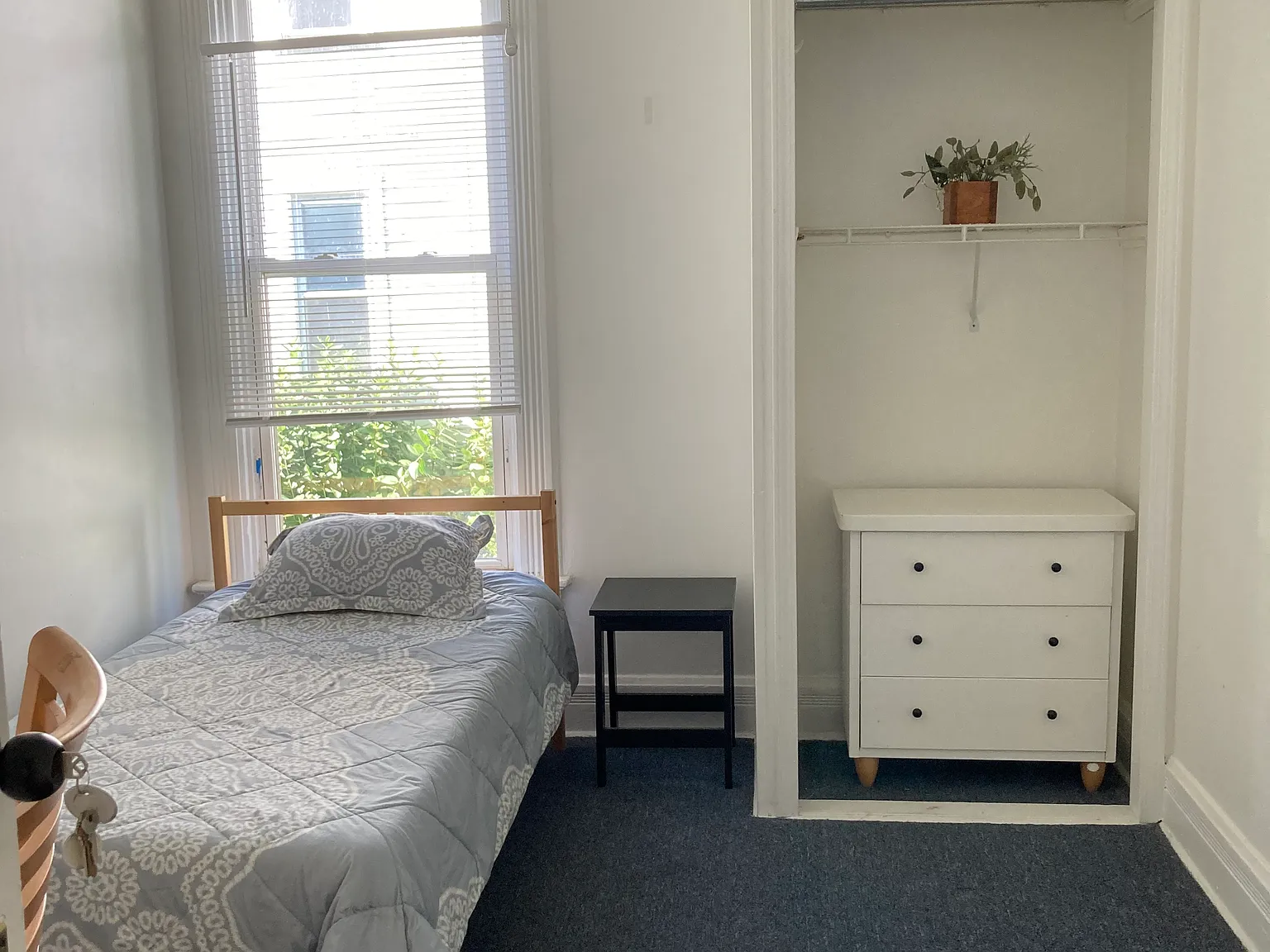 3 bed, $895 — Photo 3