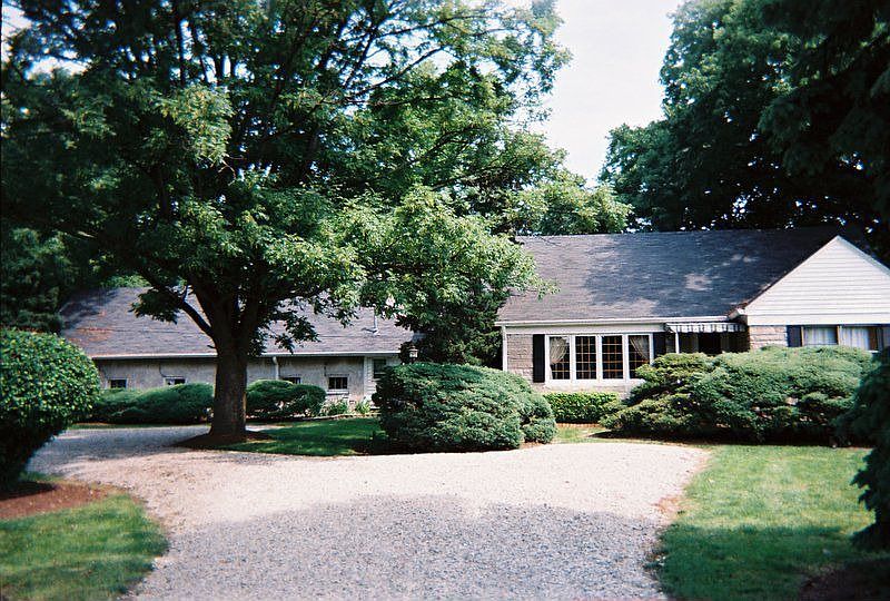 1st image of 4610 E 62nd St