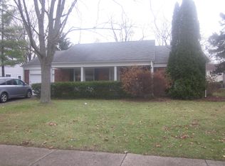 760 Indian Spring Ln, Buffalo Grove, IL 60089