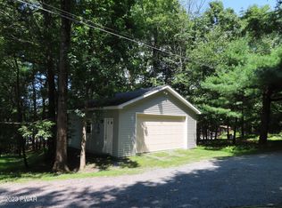 Scotch Pine Ln, Tafton, PA 18464