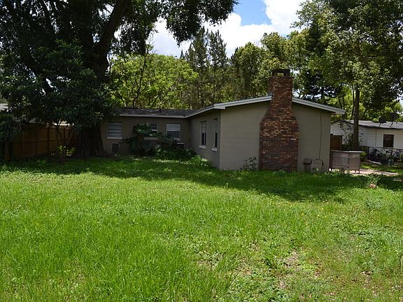 2nd image of 322 Notre Dame Dr