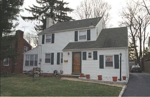 4 Bedroom Colonial
