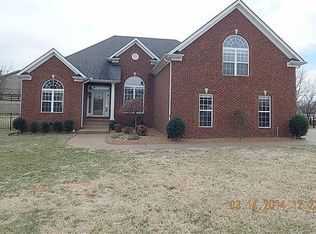104 Ridgemont Ct, Hendersonville, TN 37075