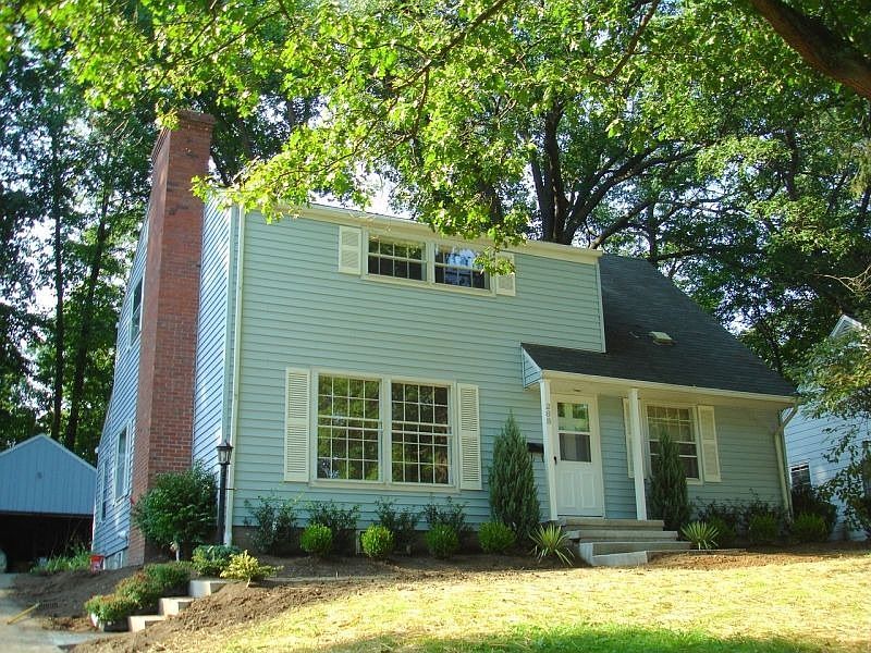 1st image of 638 Doris Ave