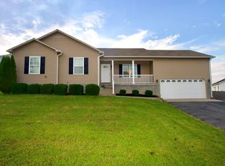 1611 Copper Run Way, Bowling Green, KY 42101