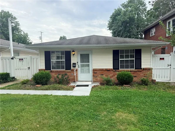483 E 4th St, Salem, OH 44460