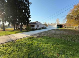52601 Base St, New Baltimore, MI 48047