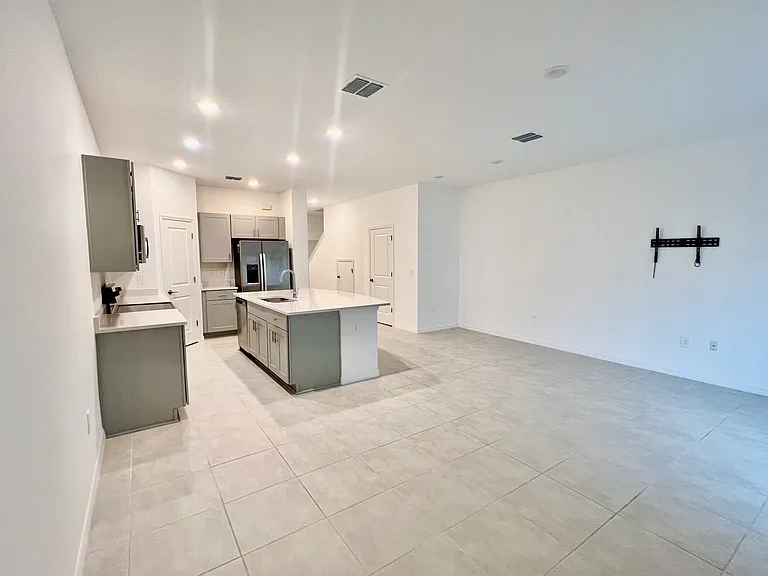 1287 Axel Graeson Ave — Photo 6