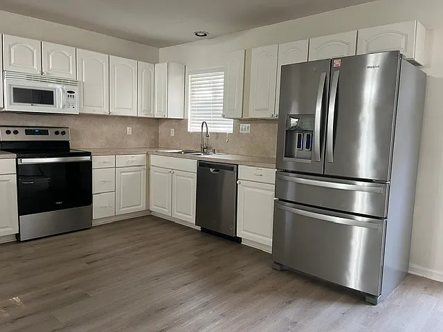 1610 Thornton Ave — Photo 14