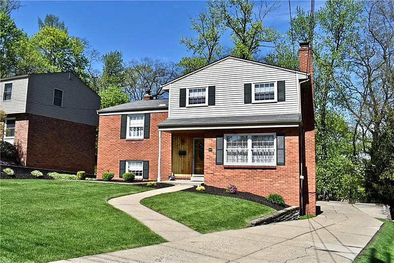 892 Lovingston Dr photo 1