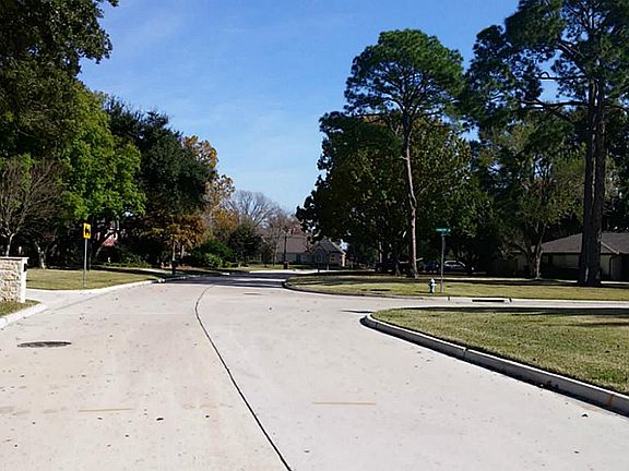 5th image of 9214 Roy Bean Dr