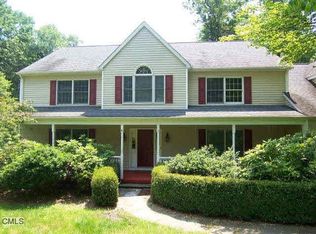 23 Jeremy Dr, New Fairfield, CT 06812