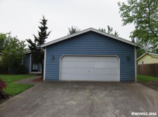 526 Warren Way, Woodburn, OR 97071