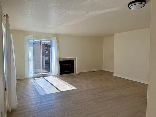 520 Pine St #204 Photo 1