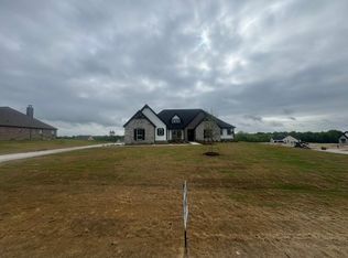 815 Valley Ridge Rd, Van Alstyne, TX 75495