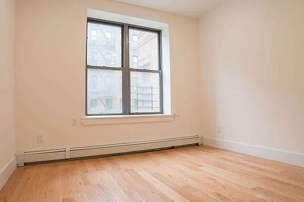 Rented by Compass | media 21