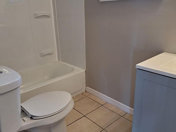 5th image of 16901 Juanita Ave #5